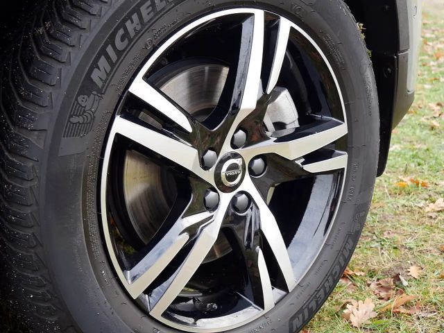 Volvo XC40 Dark Plus