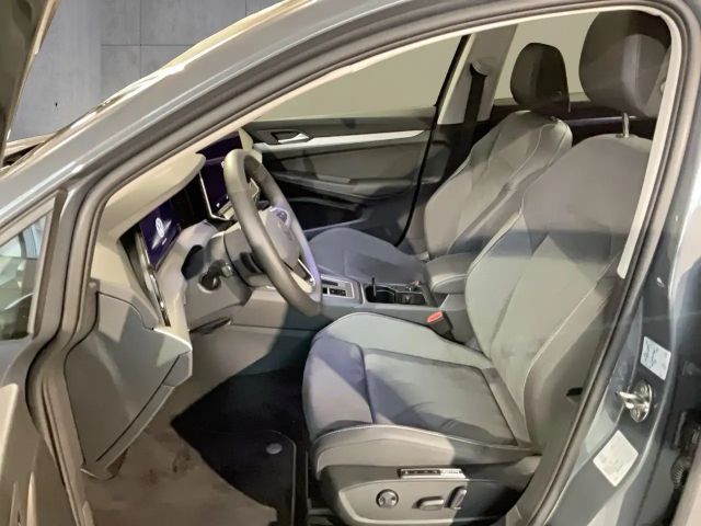 Volkswagen Golf Business DSG Variant