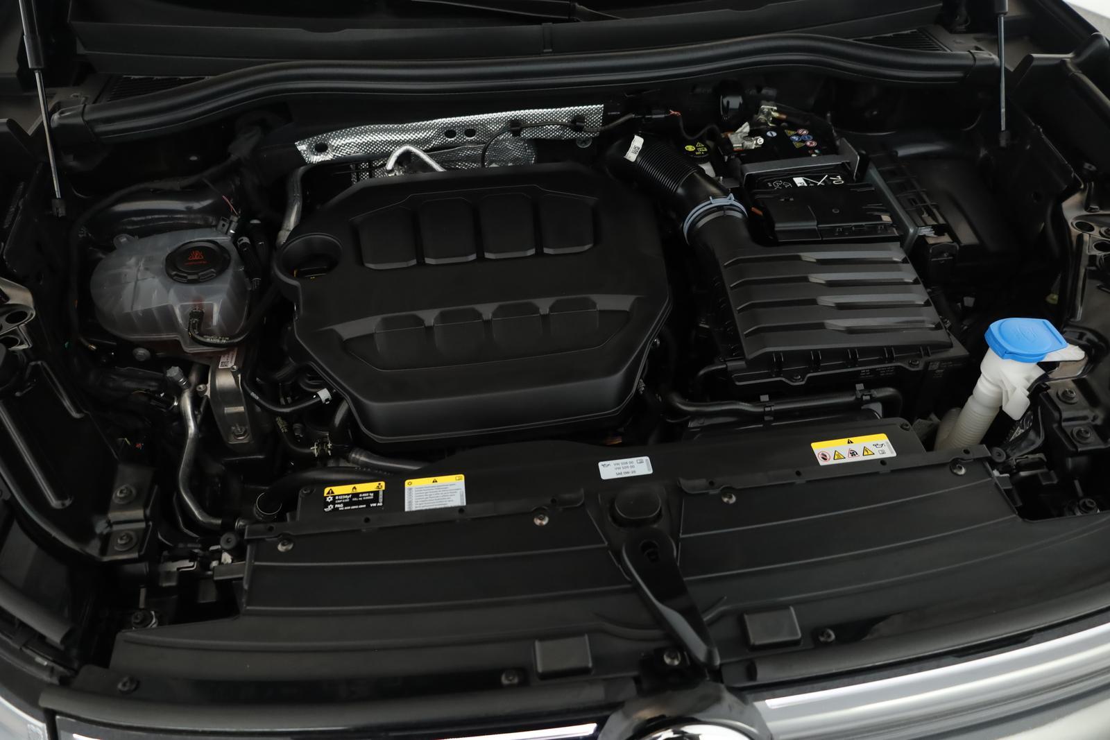 Volkswagen Tiguan 2.0 TSI DSG IQ.Drive R-Line