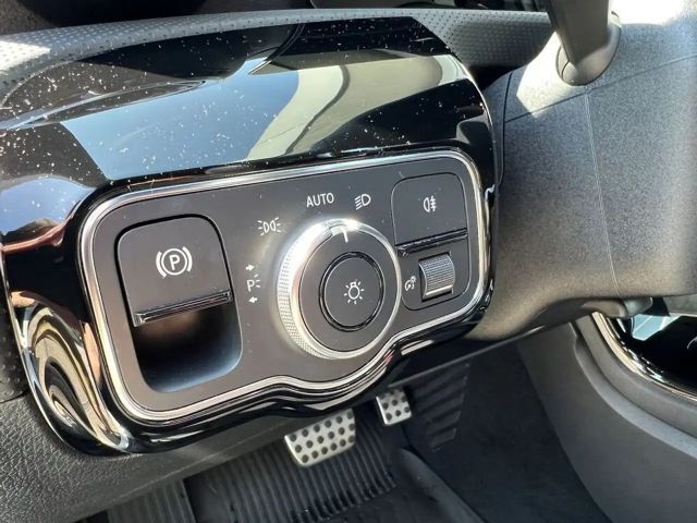 Mercedes-Benz A 180 °AMG-LINE° wenig Kilometer°