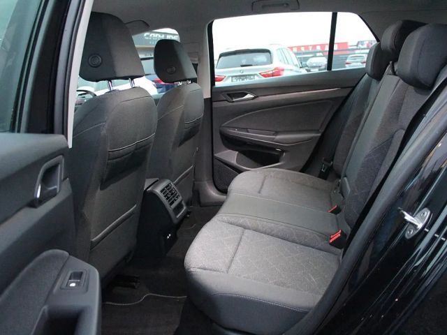 Volkswagen Golf DSG Life