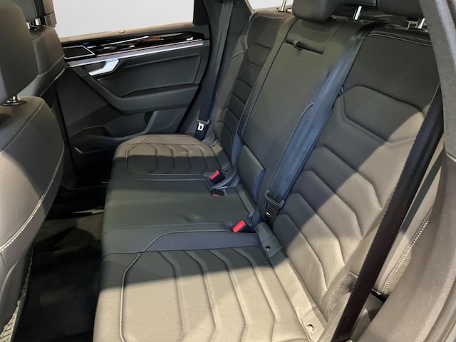 Volkswagen Touareg 4Motion R-Line Sound