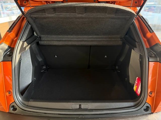 Peugeot E-2008 Active Pack