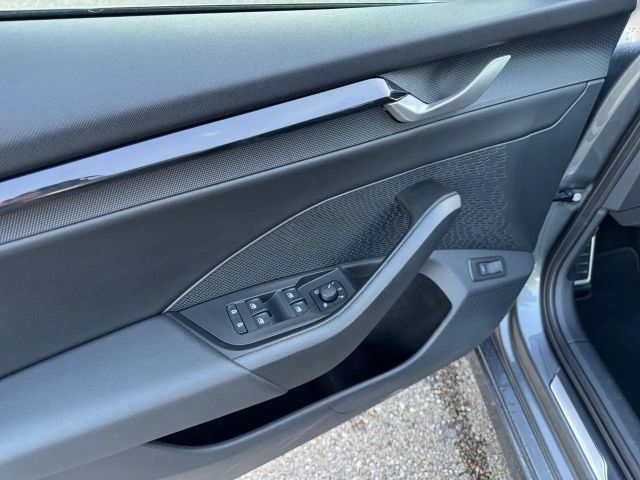 Skoda Octavia 2.0 TDI Combi Sportline