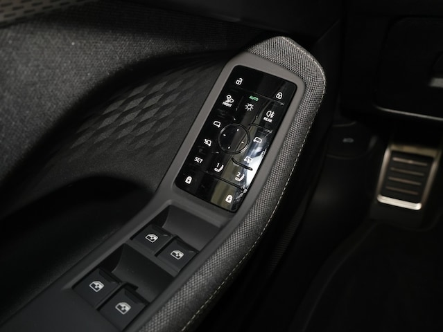 Audi A6 Avant Quattro S-Tronic