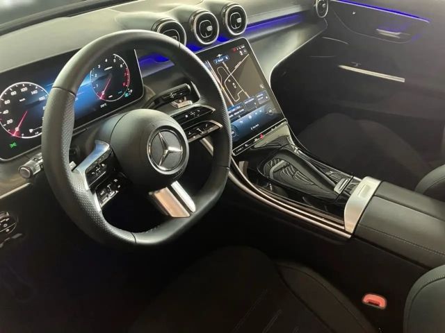 Mercedes-Benz C 200 AMG Line Sedan