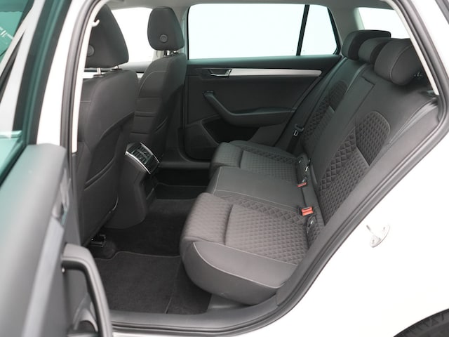 Skoda Superb Ambition Combi iV