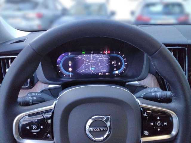 Volvo XC60 Dark Plus