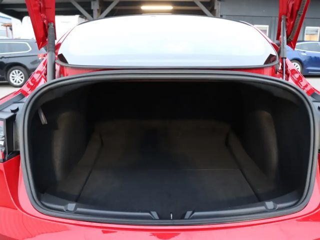 Tesla Model 3 AWD Long Range
