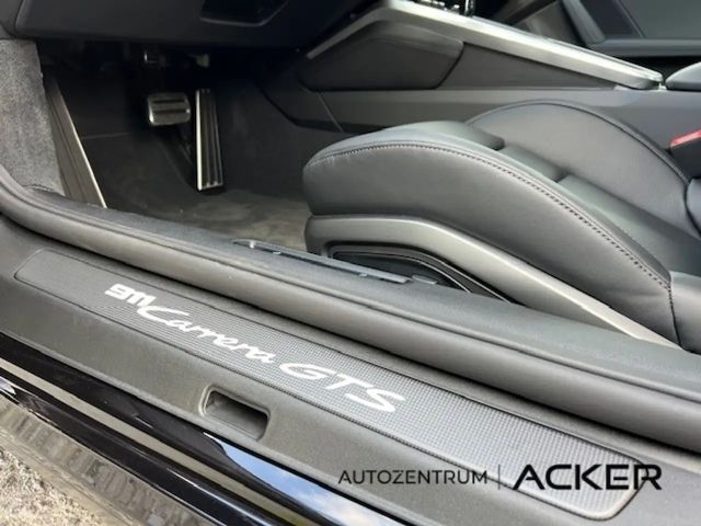 Porsche 992 Cabrio Carrera GTS