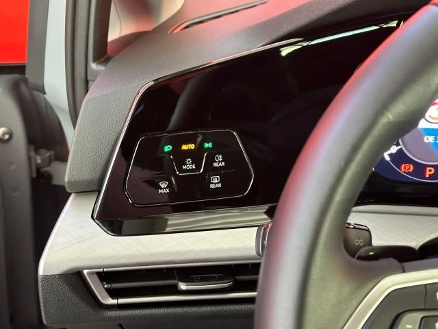 Volkswagen Golf DSG Life Variant