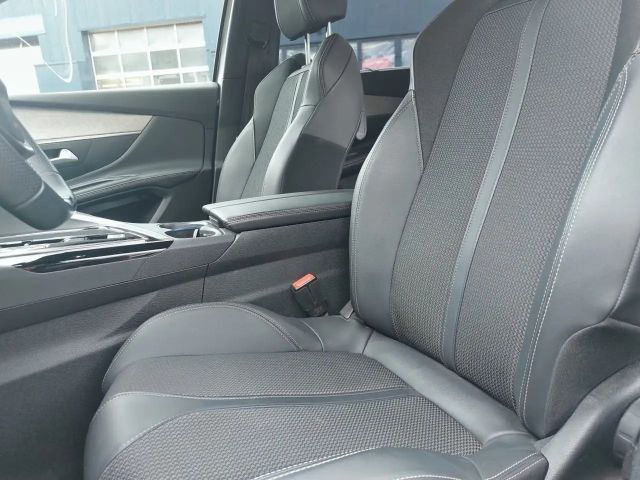 Peugeot 5008 EAT8 GT-Line HDi