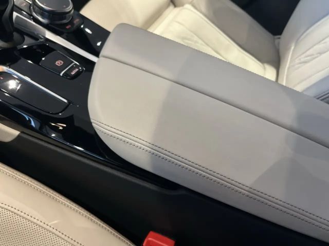 BMW 530 530d Luxury Line Touring xDrive