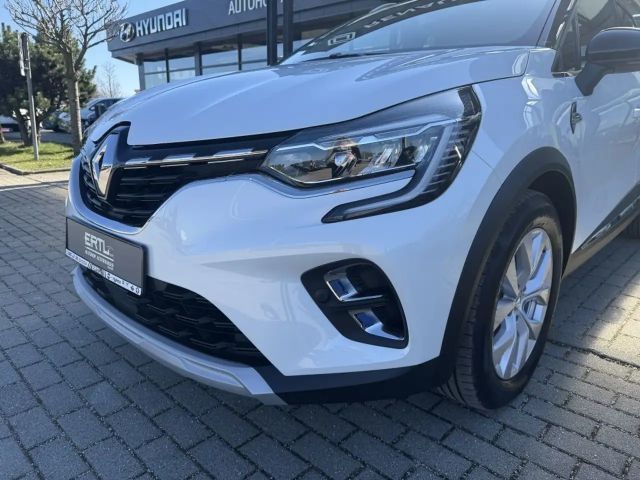 Renault Captur E-Tech Intens