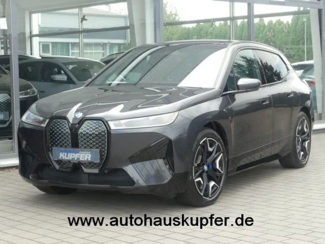 BMW iX xDrive50
