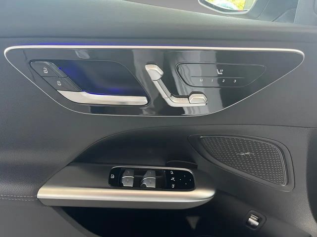 Mercedes-Benz C 180 AVANTGARDE Sedan