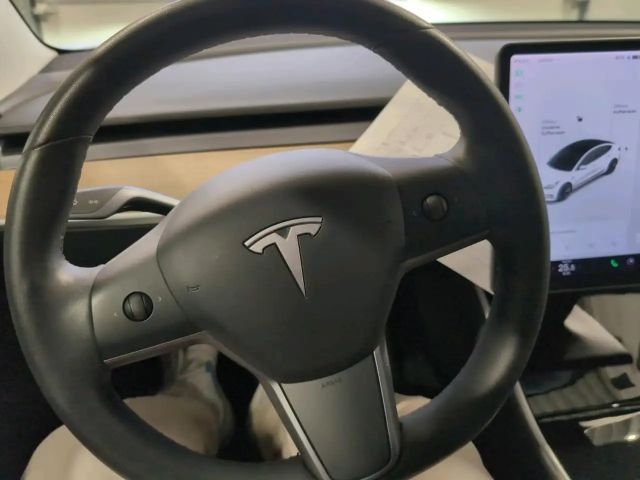 Tesla Model 3 RWD Standard Range