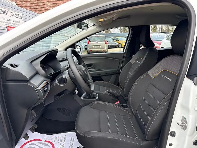 Dacia Sandero Essential Stepway TCe 90