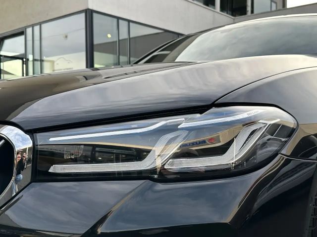 BMW 530 530i M-Sport Touring xDrive