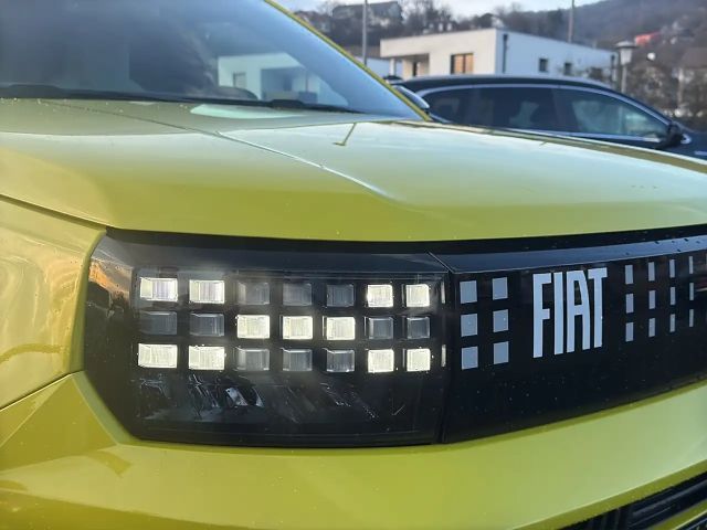 Fiat Grande Panda E La Prima