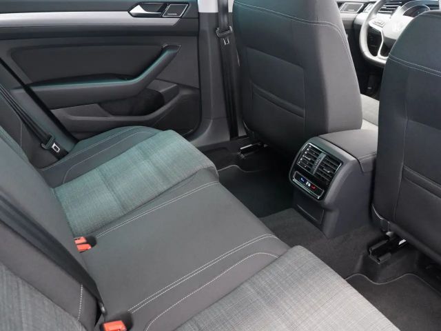 Volkswagen Passat 2.0 TDI Business DSG Variant