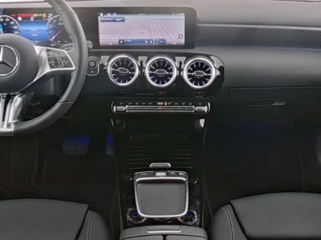 Mercedes-Benz A 220 4MATIC Progressive