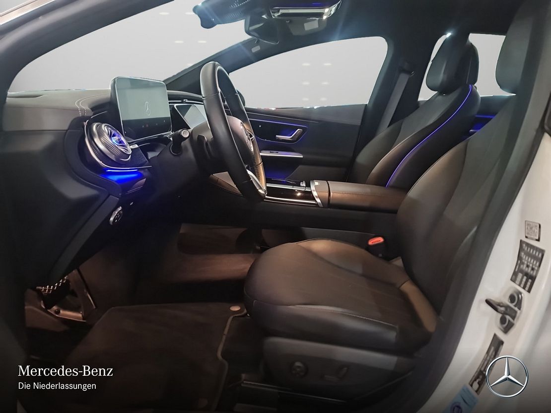 Mercedes-Benz EQE 300 Sedan