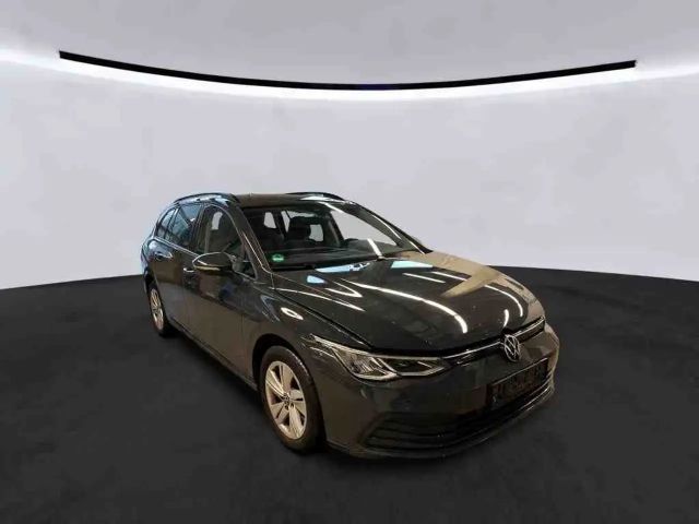 Volkswagen Golf Life Variant