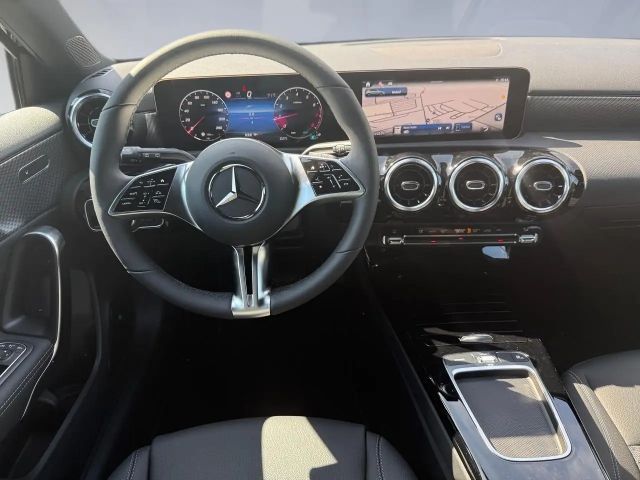 Mercedes-Benz A 200 Progressive