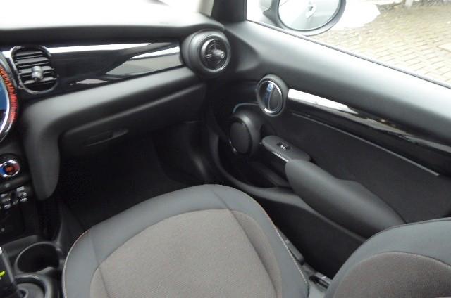 MINI Cooper 5-deurs Essential