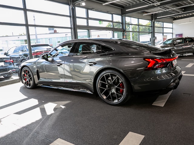 Audi RS e-tron GT Performance Quattro