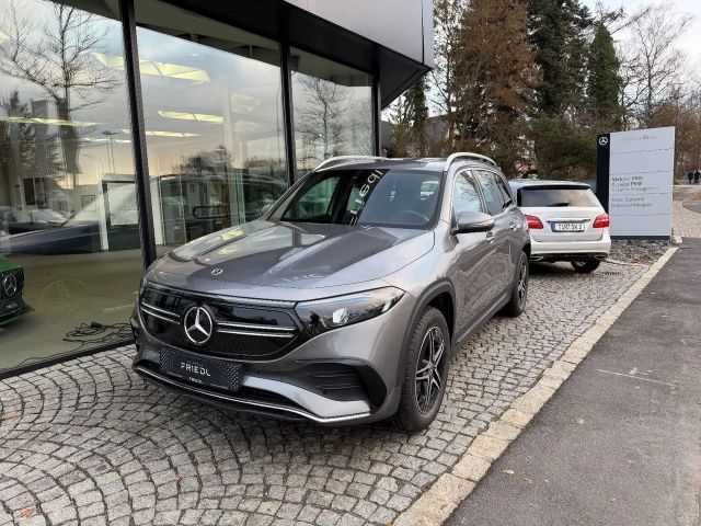 Mercedes-Benz EQB 300 4MATIC AMG Line