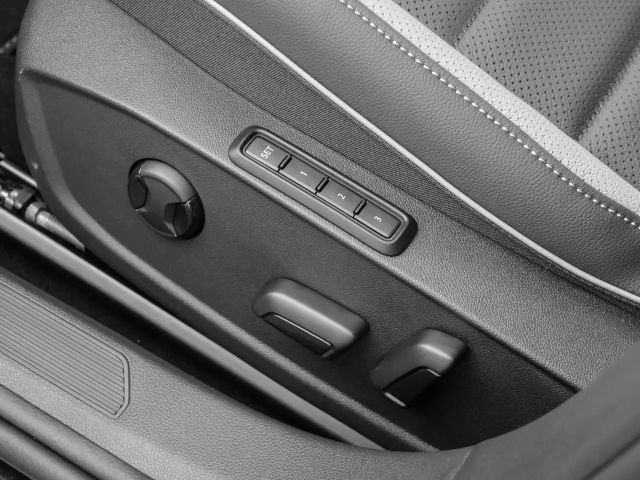 Volkswagen Golf GTE Golf VIII IQ.Drive