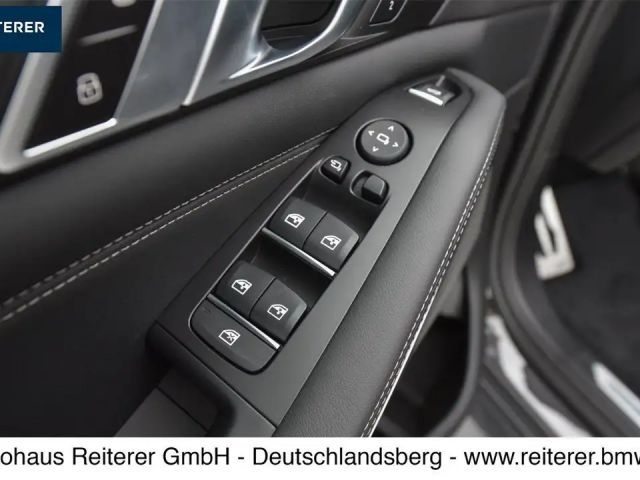 BMW X5 M50i xDrive