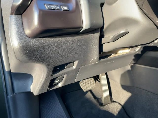 Lexus UX 250h Style Edition