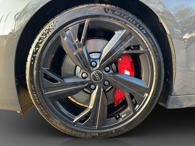 Audi A6 e-tron Avant Quattro