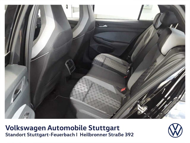 Volkswagen Golf 1.5 eTSI DSG R-Line