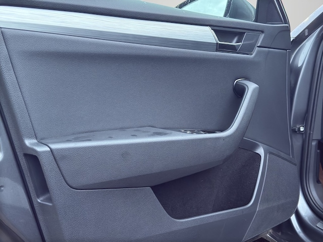 Skoda Superb 2.0 TDI Ambition Combi