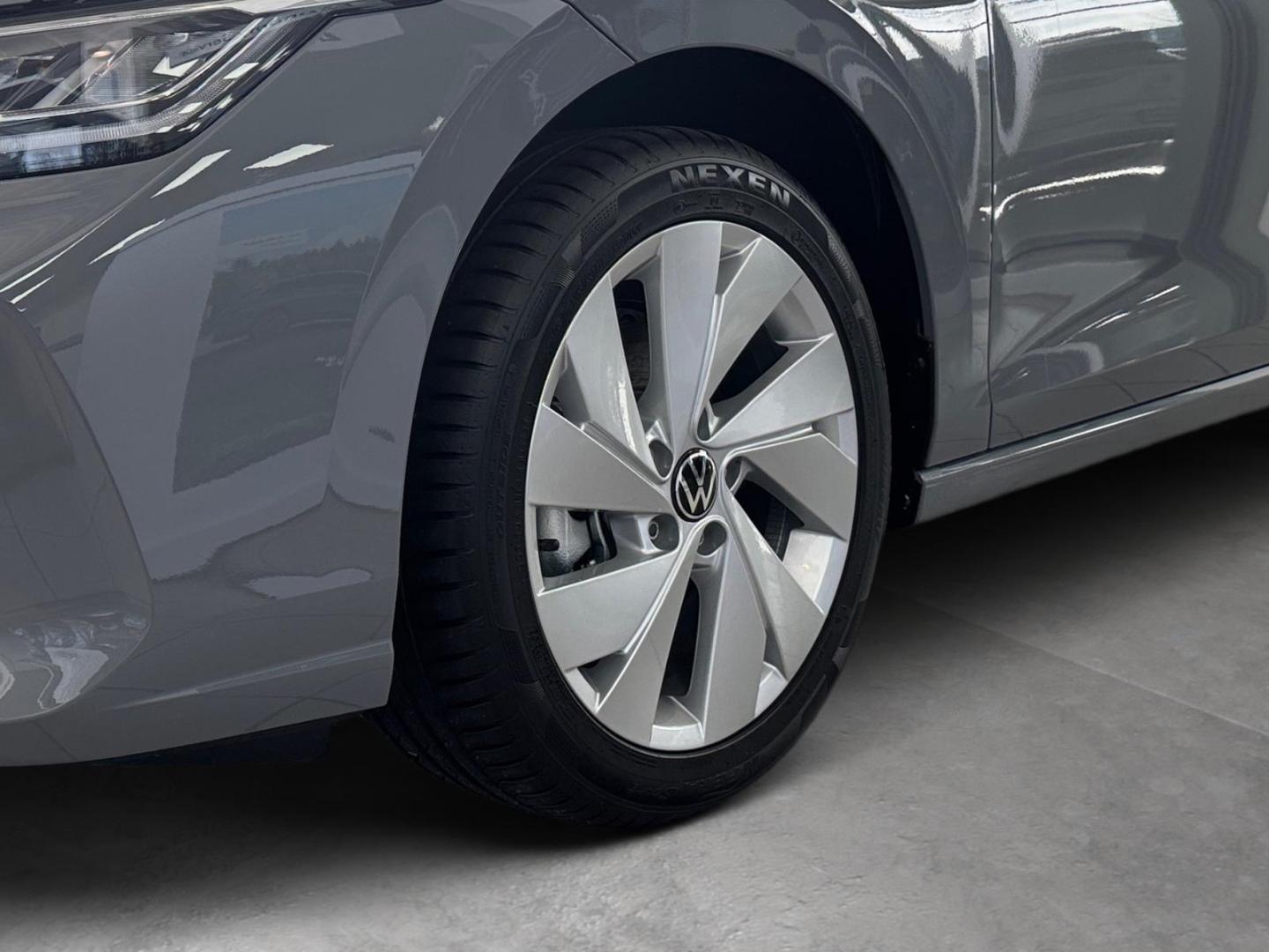 Volkswagen Golf 1.5 TSI Golf VIII Life