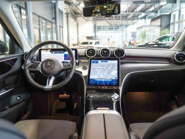 Mercedes-Benz C 220 AVANTGARDE C 220 d Estate