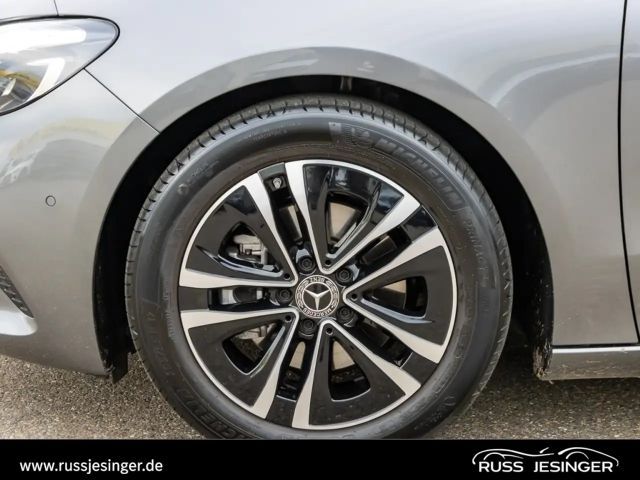 Mercedes-Benz B 180 Progressive Sedan