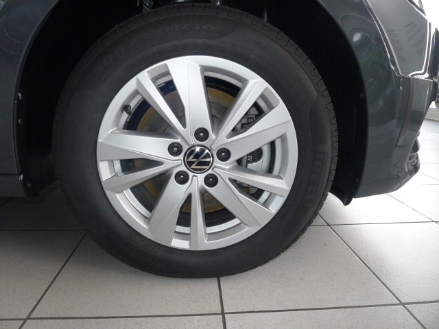 Volkswagen Touran 1.5 TSI DSG