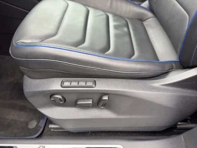 Volkswagen Tiguan 2.0 TSI DSG Style