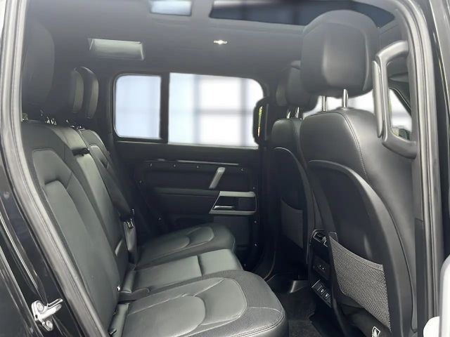 Land Rover Defender 110 D300 Dynamic HSE