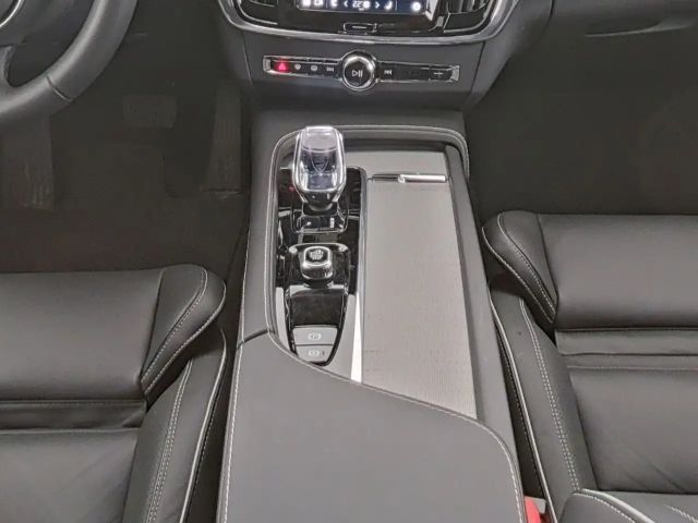 Volvo V90 Cross Country AWD Plus