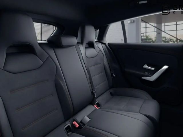 Mercedes-Benz CLA 200 AMG Line Shooting Brake