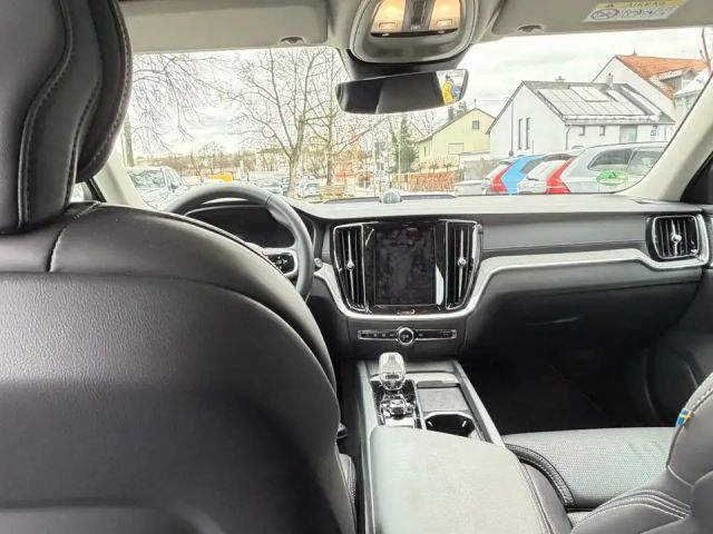 Volvo V60 Dark Ultra