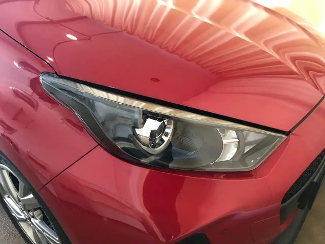 Mazda 2 Exclusive-line