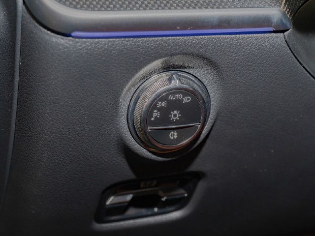 Mercedes-Benz C 200 AMG Line Sedan