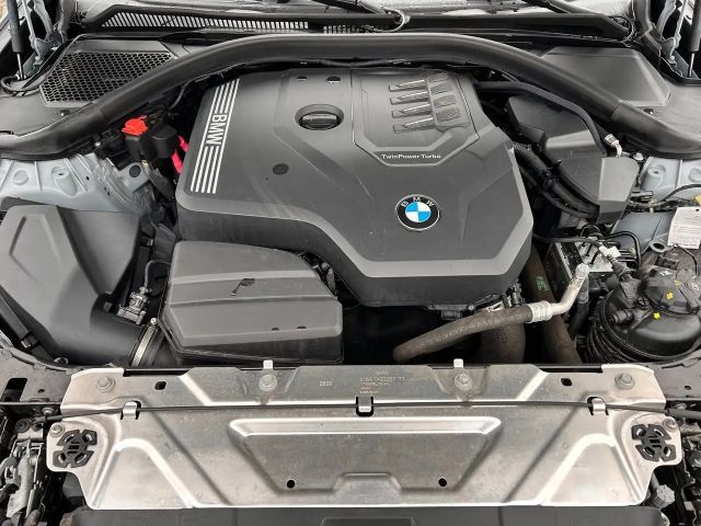 BMW 320 320i M-Sport Sedan